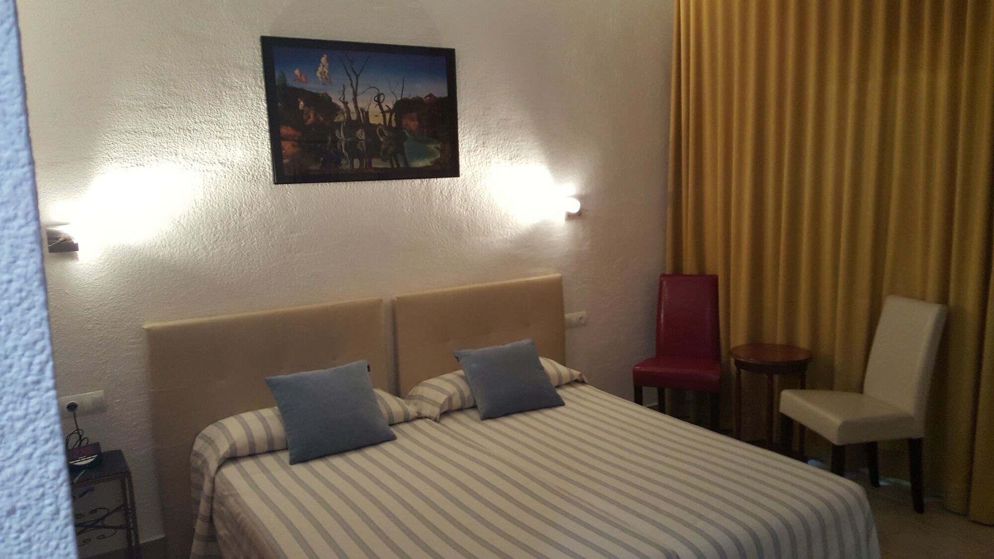Hostal Residencia Catalina Palamós Eksteriør bilde